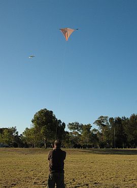 Make a diamond kite - launching